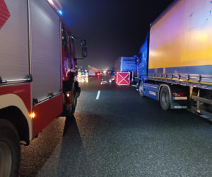 Czarna seria na autostradzie A4. Śmiertelny wypadek, karambol i zablokowana droga