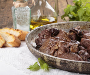 Miękka wołowina na obiad. Smak, który przenosi do słonecznej Toskanii
