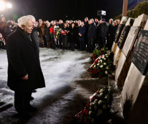 Jarosław Kaczyński w Starachowicach – Hołd dla Matki i Refleksje o Polsce