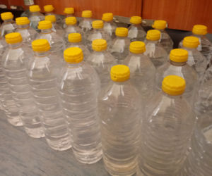 650 paczek papierosów i 120 litrów alkoholu bez akcyzy. Podejrzana w rękach policji