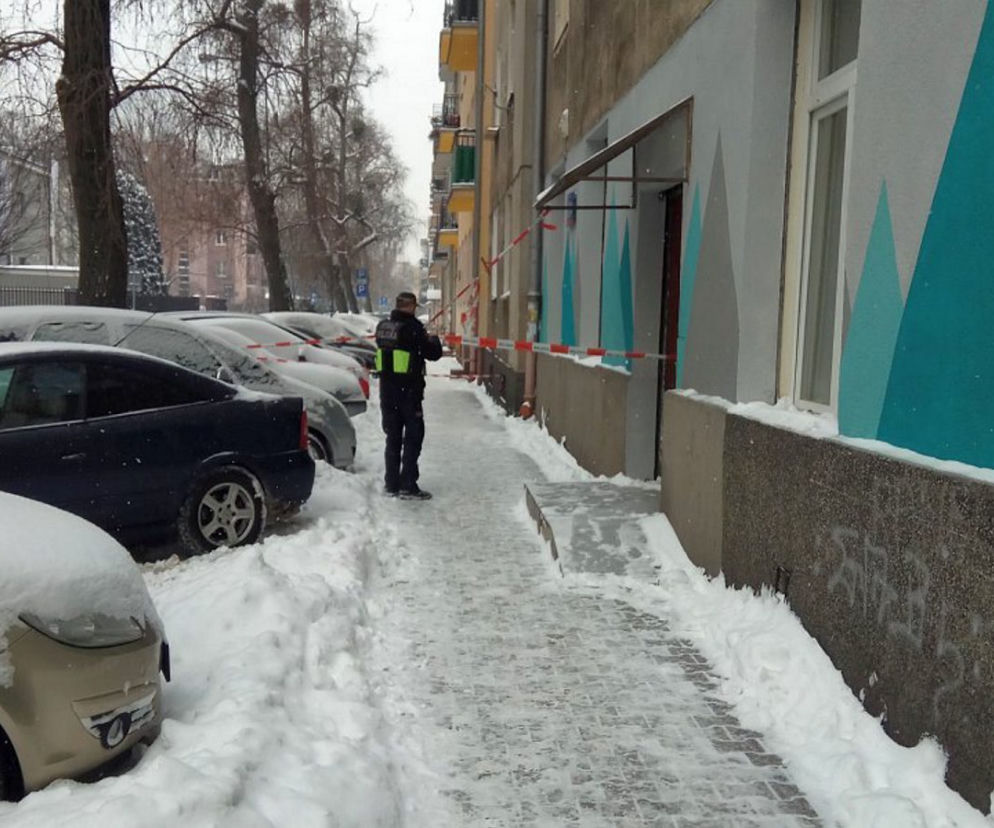Sypią się mandaty za nieodśnieżone chodniki i dachy