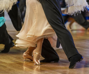 Zbierali na studniówkę, a pieniądze przepadły. Policja sprawdza, czy mama jednego z uczniów przywłaszyła 13,5 tys. zł