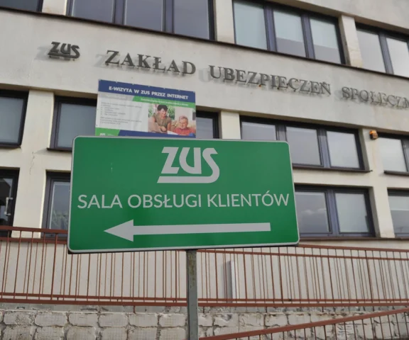 ZUS z ekstra miliardami zł na koncie dla emerytów