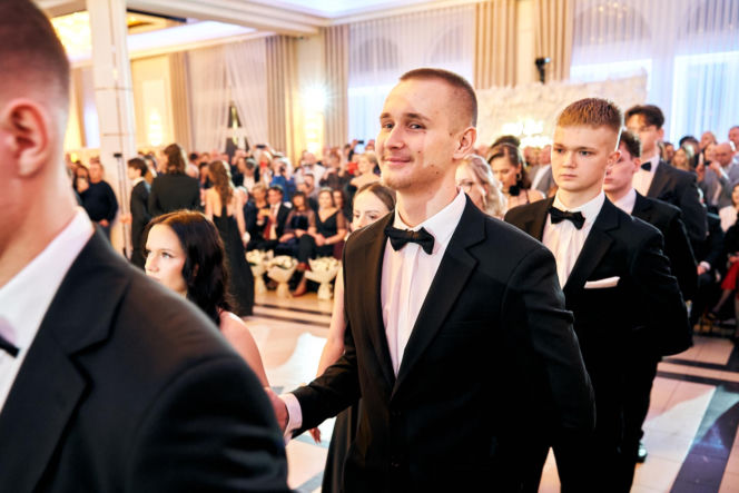 Studniówka siedleckiej Królówki 2026 - walc i polonez