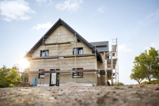 Ostatni moment na budowę domu? Czerwiec 2026 zmieni wszystko – sprawdź koszty i nowe przepisy
