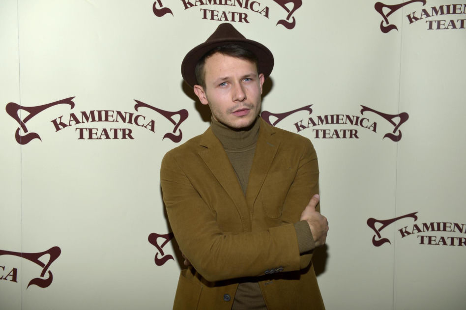 Mateusz Banasiuk kończy 40 lat. Tak zmieniał się popularny aktor