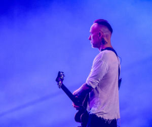 Kiedyś mroczny metalowiec z podziemia. Tak na przestrzeni lat zmieniał się Adam Darski z Behemotha