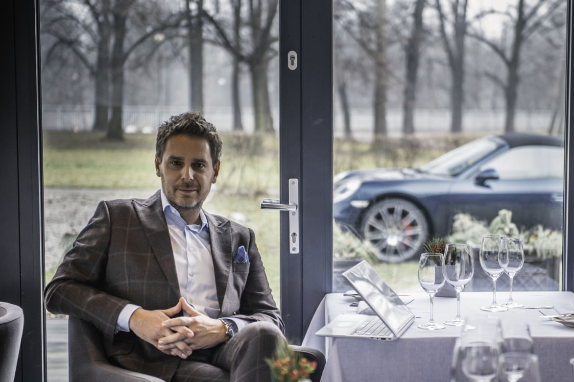 Wojciech Modest Amaro jeździ Porsche 911 Targa 4S