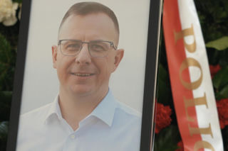 Piotr ubrał mundur, ucałował rodzinę i wyszedł do pracy. Jego serce nagle przestał bić