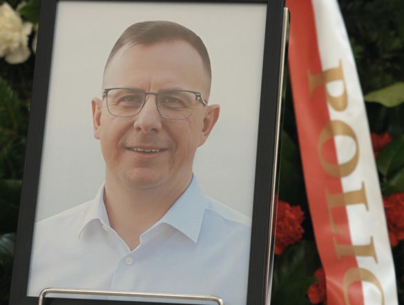 Piotr ubrał mundur, ucałował rodzinę i wyszedł do pracy. Jego serce nagle przestał bić