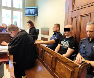 Zabił Krystiana, skacząc mu po głowie