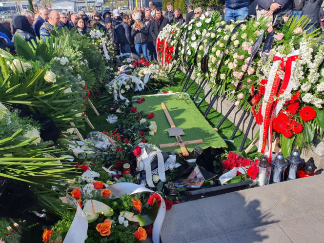 Poseł Łukasz Litewka spoczął w honorowym miejscu