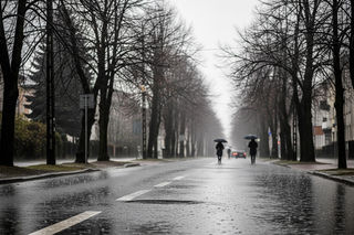 Grajewo, 19.11.2025: Z nieba leje się deszcz, ale to nie koniec niespodzianek! Co czeka mieszkańców?