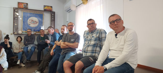 Spotkanie w sprawie budowy masztu 5 G w Płoskiem