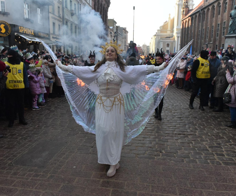 Orszak Trzech Króli 2026 w Toruniu. Zdjęcia ze starówki