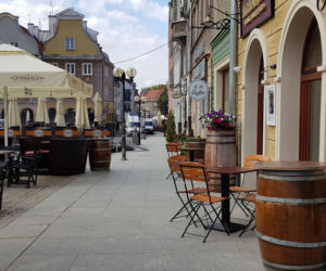 Wraca gastronomia. Na razie tylko na zewnątrz