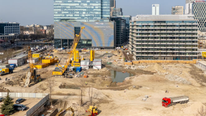 Budowa wieżowca AFI Tower w kompleksie Towarowa22