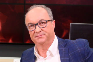 Czarzasty dostał od Morawieckiego jedną kanapkę i herbatę?! Negocjacje PiS z Lewicą