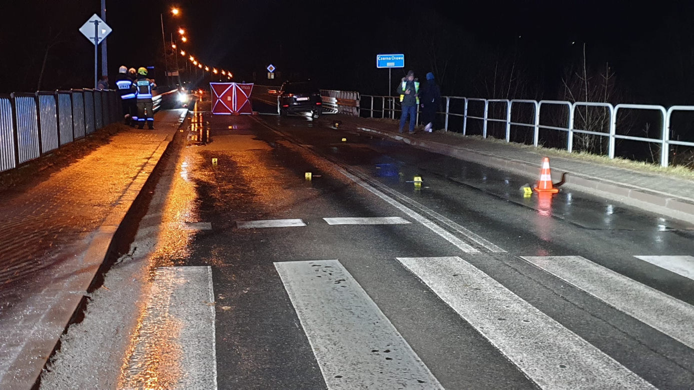 Jabłonka. Śmiertelne potrącenie na pasach. Nie żyje 74-letni pieszy