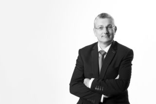 Politechnika Warszawska pogrążona w smutku. „Odszedł wybitny naukowiec”