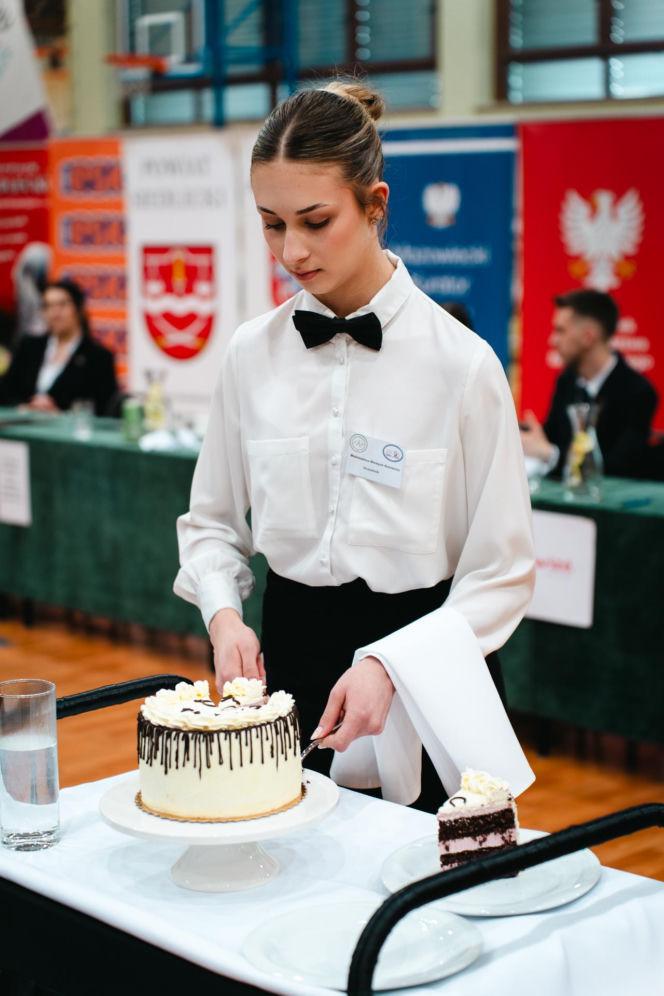 Ogólnopolskie Mistrzostwa Młodych Kelnerów odbyły się w ZSP nr 3 w Siedlcach już po raz ósmy