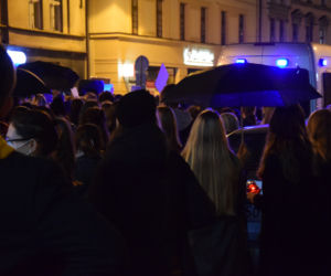 Protest kobiet w Katowicach. Tłumy strajkują przeciwko zakazowi aborcji