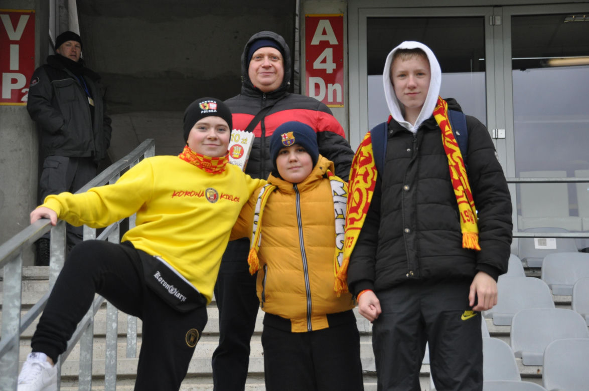 Korona Kielce - Pogoń Szczecin. Zobacz zdjęcia z trybun Suzuki Areny