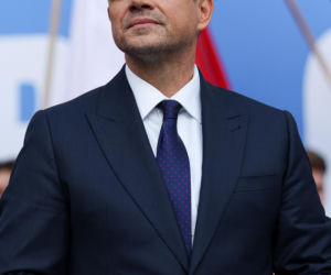 Tyle można zarobić w stołecznym ratuszu. Niektórzy mają wypłatę wyższą niż Trzaskowski! 