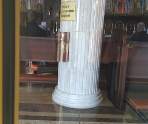 Niedzielna msza podczas kwarantanny w kościele zbudowanym przed Tadeusza Rydzyka