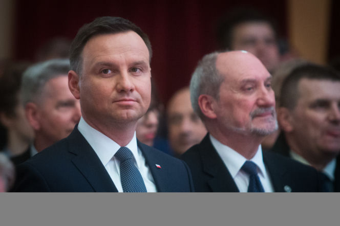 Prezydent Andrzej Duda i szef MON Antoni Macierewicz