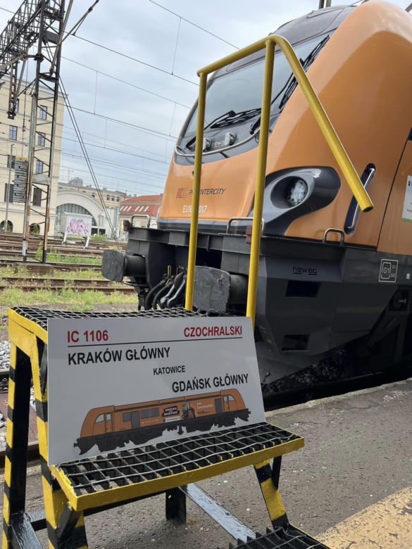 Do Katowic przyjechał wyjątkowy pociąg. Zdobi go wizerunek Jana Czochralskiego