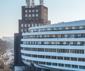 Układanie chodników w sąsiedztwie OVO Wrocław