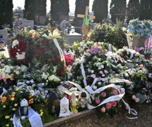 Morze kwiatów na grobie Jagody Gancarek. Tak wygląda tydzień po pogrzebie