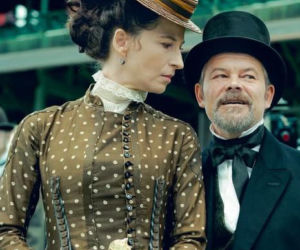 Nowe ujęcia z Lalki Netfliksa