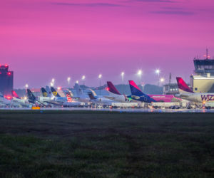 Jubileusz w Pyrzowicach. 30 lat temu powstało Górnośląskie Towarzystwo Lotnicze zarządzające Katowice Airport