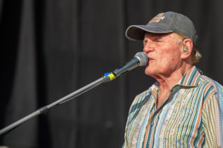 To koniec pewnej ery. Bruce Johnston opuszcza The Beach Boys po sześciu dekadach 