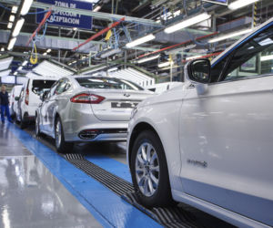 Ford Mondeo Hybrid 2015