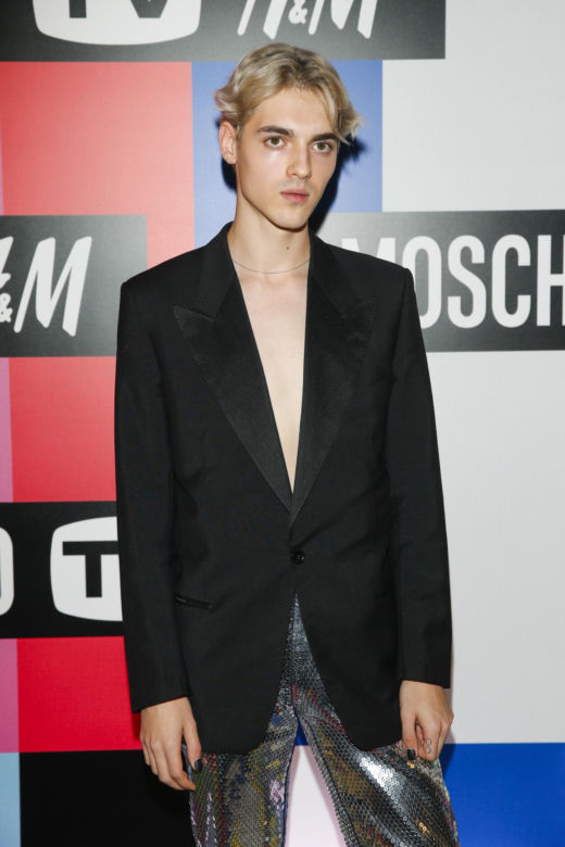 Radek Pestka wygrał Top Model w siwych włosach. Dziś ma 30 lat i jest nie do poznania