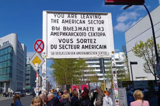 Instalacja „Friede sei mit Dir” w Berlinie