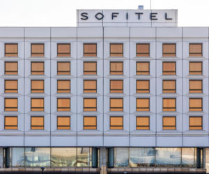 Hotel Sofitel (dawny Hotel Victoria) przy Placu Piłsudskiego w Warszawie