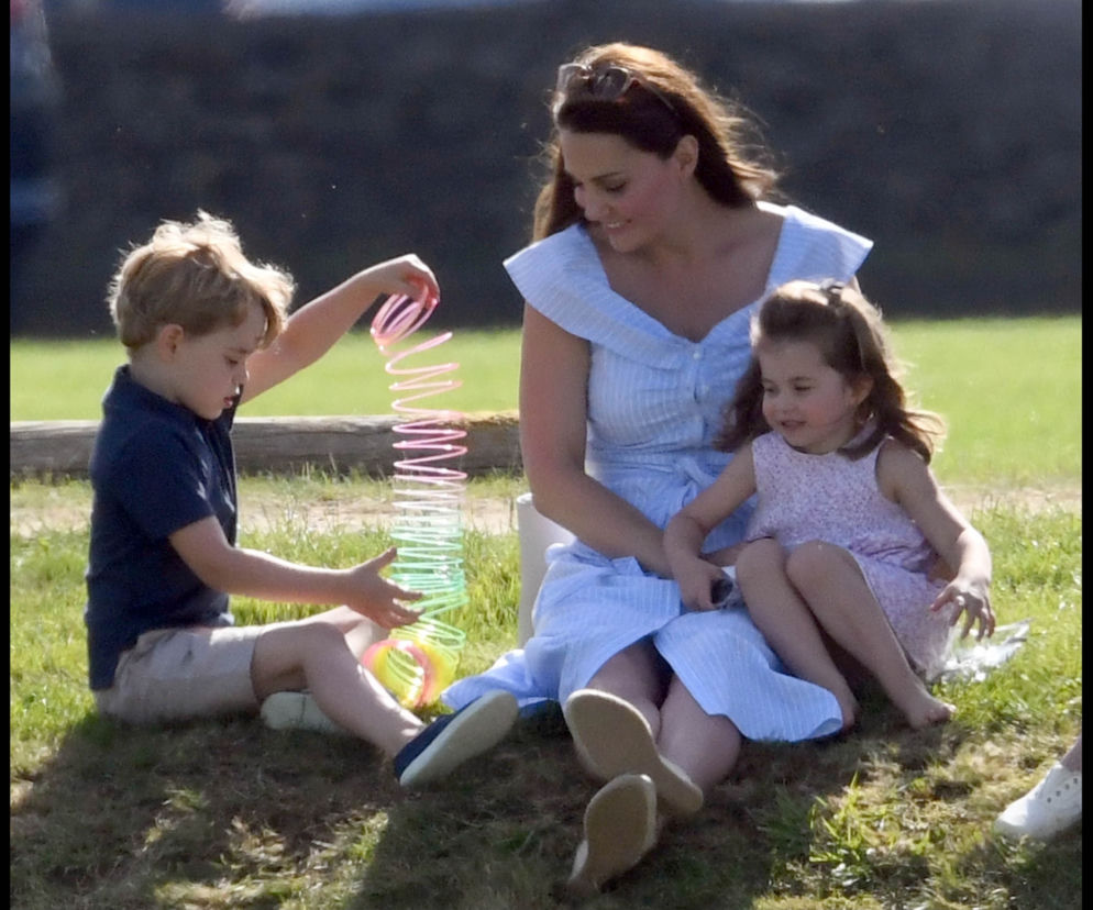 Księżna Kate książę George księżniczka Charlotte