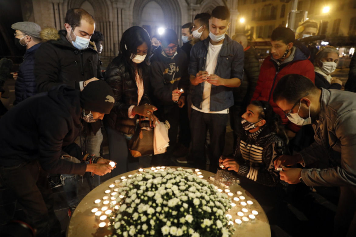 Obcinał głowy nad wodą święconą z Koranem w ręku. Powiedzcie moim dzieciom, że je kocham - ostatnie słowa ofiary terrorysty