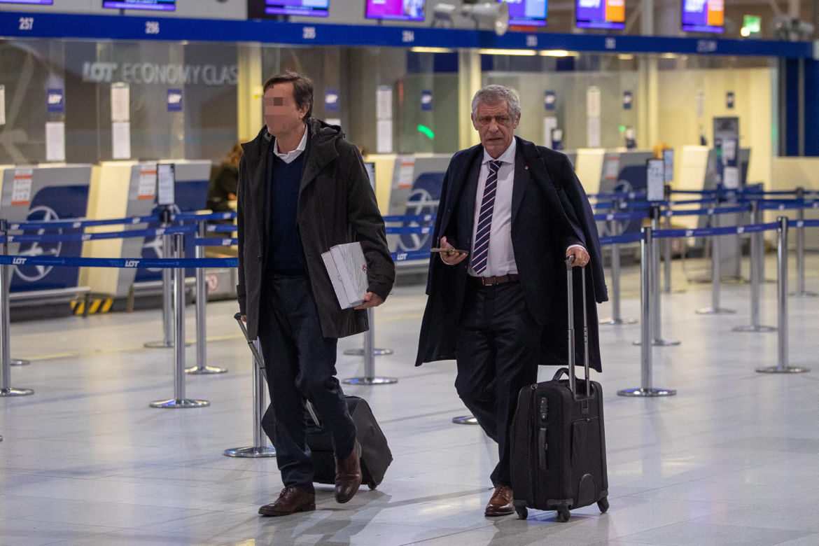 Fernando Santos na lotnisku 