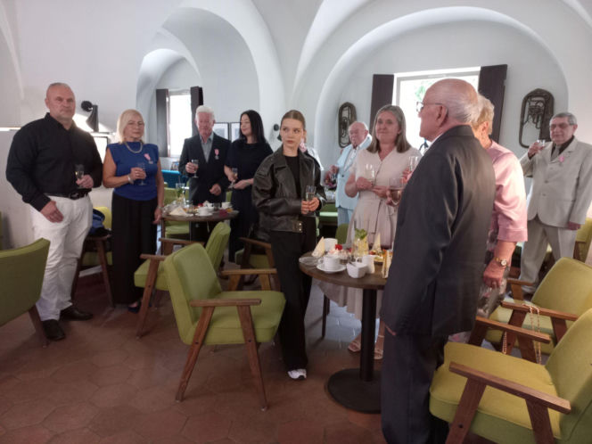 "Łóżko wszystko goi". Cenne rady od par świętujących 50-lecie małżeństwa w Lesznie