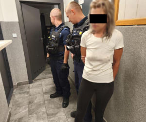 Groziła śmiercią byłemu partnerowi i jego matce. W samochodzie znaleźli nóż! Szok w Opolu Lubelskim