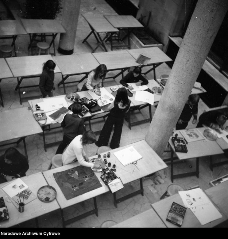 QUIZ PRL. Pałac Kultury i Nauki w Warszawie. Zmierz się z historią dziarskiego 70-latka? 
