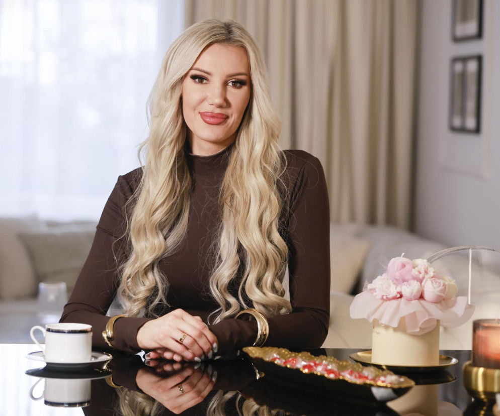 Lata temu wygrała Projekt Lady, teraz pokazała jak mieszka! Biel i złoto biją po oczach