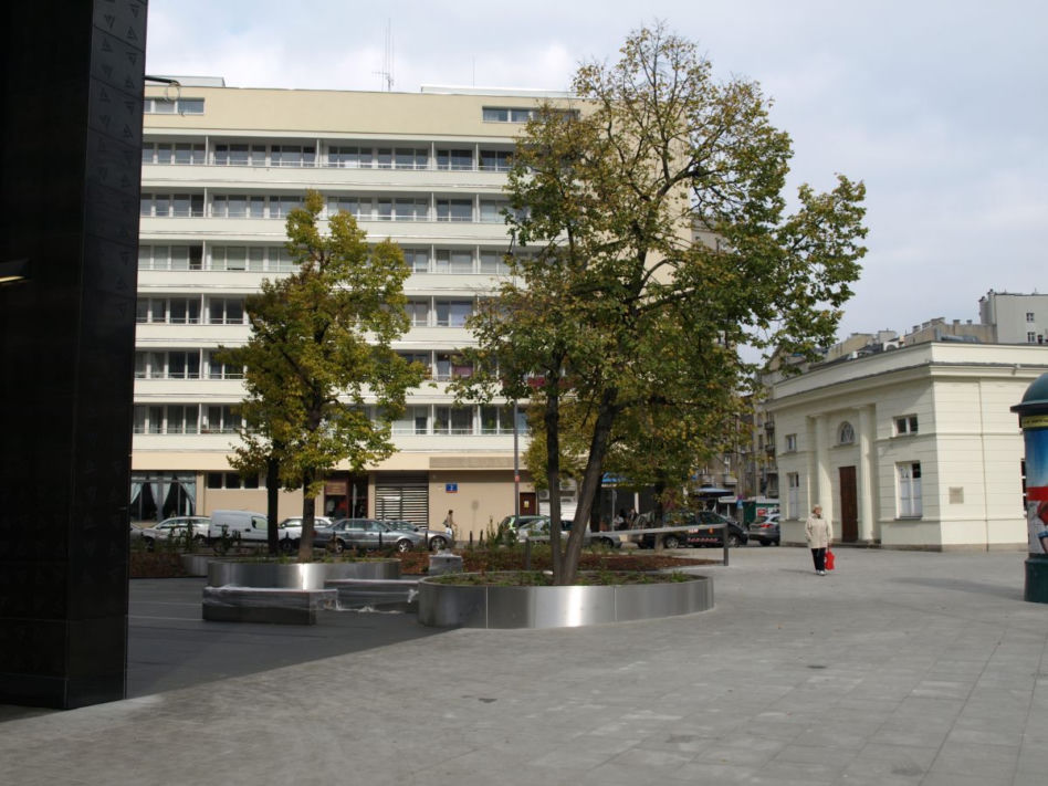 Plac Unii, widok od strony wejścia północnego