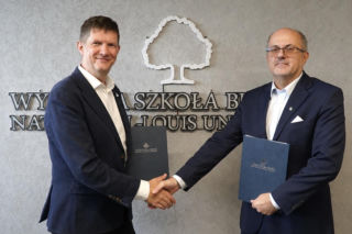 Zespół Szkół Akademickich i WSB-NLU podpisały porozumienie o współpracy