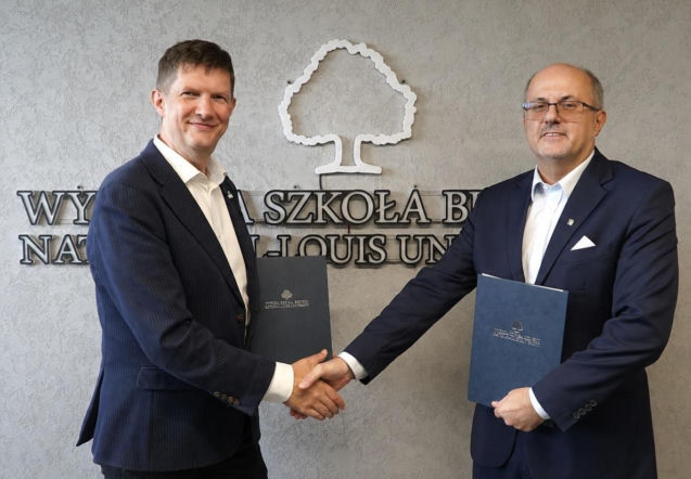 Zespół Szkół Akademickich i WSB-NLU podpisały porozumienie o współpracy